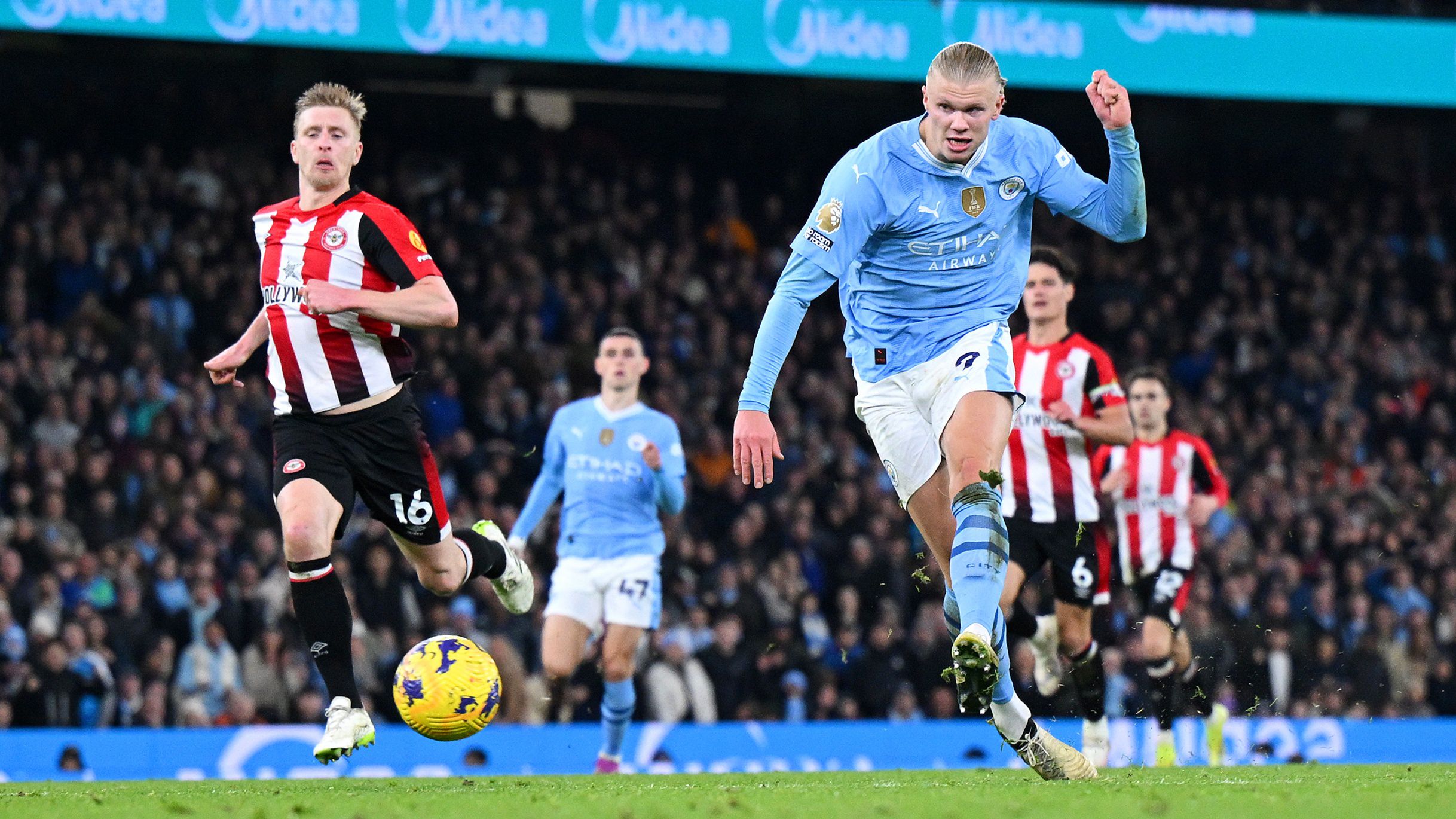 Nehezen, de hozta a kötelezőt az Arsenalt megelőző Manchester City – videóval