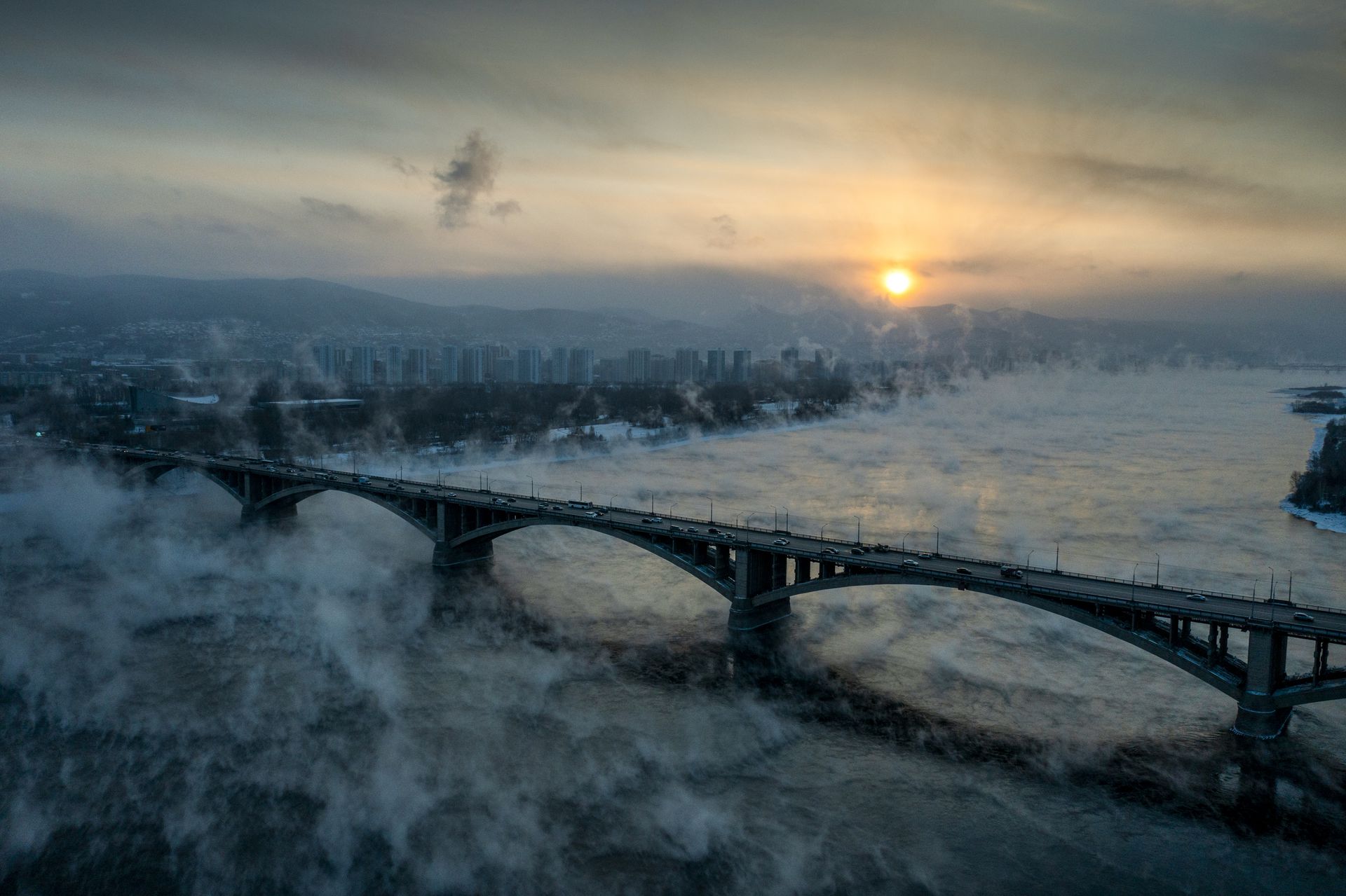 A Jenyiszej Krasznojarszknál. A hatalmas, jeges folyam három hónap után vetette ki a holttestét (Fotó: Getty Images)