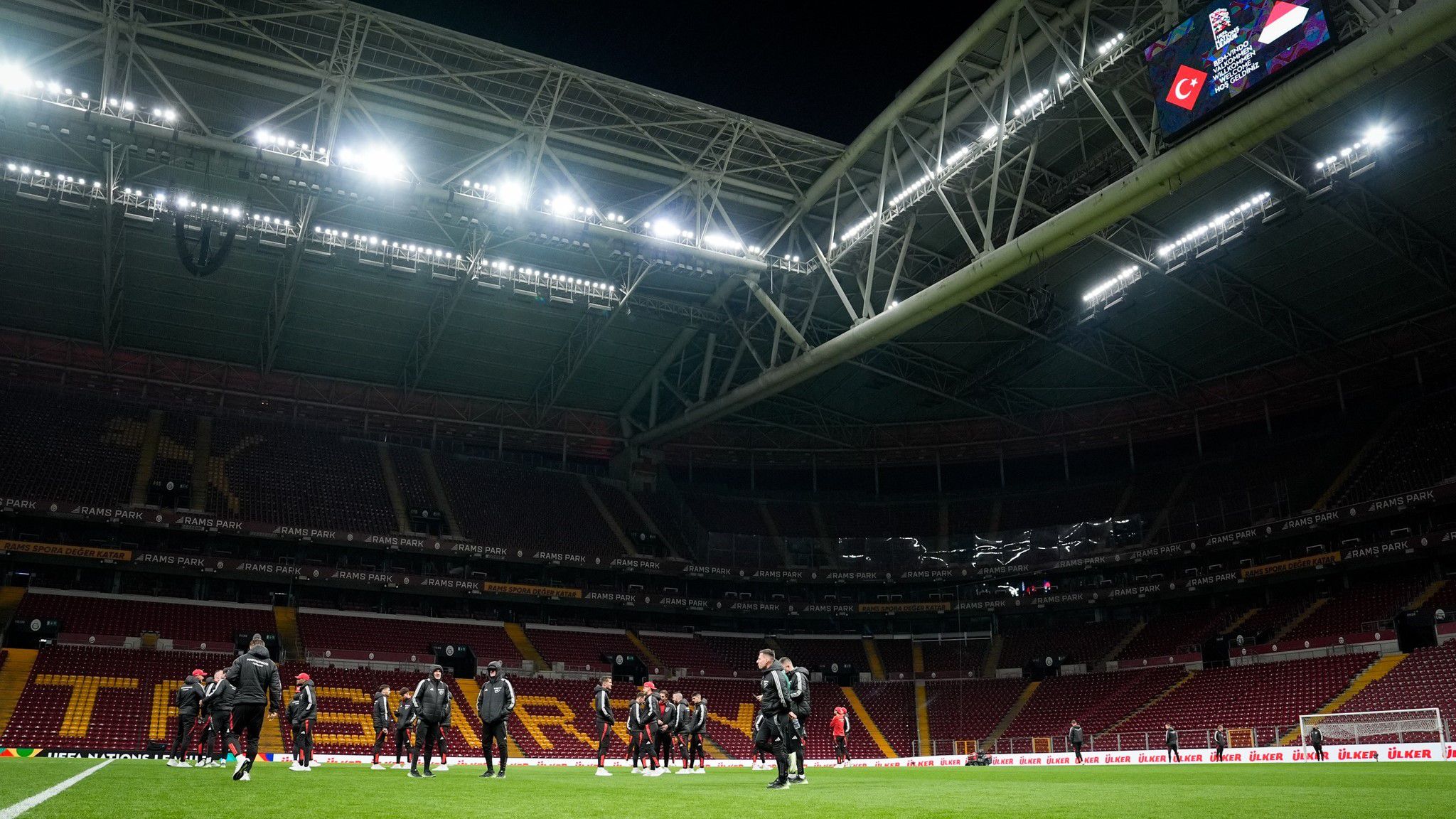 Íme, a stadion, melyben pokoli hangulat fogadja majd a magyar válogatottat