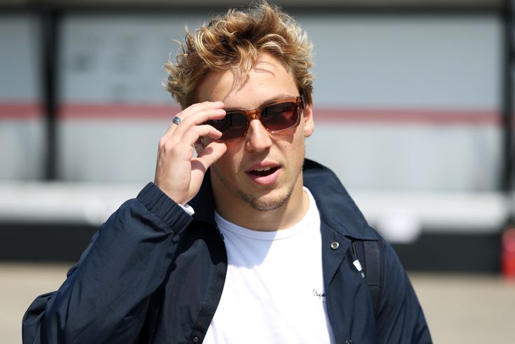 Visszaszólt a McLaren igazgatójának a Red Bull versenyzője: Nem érdekel, mit mond!