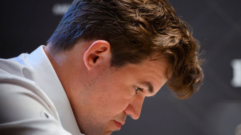 Magnus Carlsen remizett a világgal