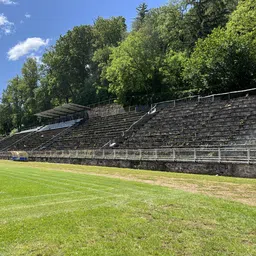 Ilyen még nem volt: eladó a patinás magyar klub stadionja, bárki megveheti!