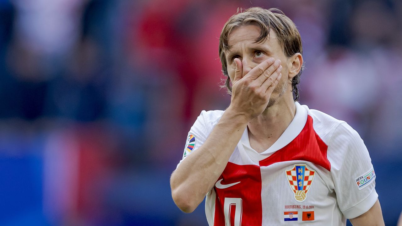 They referred to his age, Modric left the journalist with a wood image