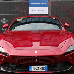 Ferrari, Aston Martin, Renault – megmutatjuk, mivel érkeztek a Hungaroringre a Forma–1-es pilóták