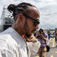 Hamilton eddig csak küszködött