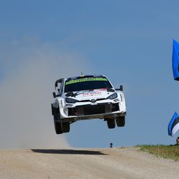 Oliver Solberg első sikere, Tänak az élre ugrott az Észt-ralin