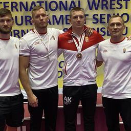 Magyar ezüst- és bronzérem a bukaresti birkózóversenyen