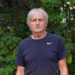 Beteg gyerekeknek segít a Fradi korábbi bajnok labdarúgója