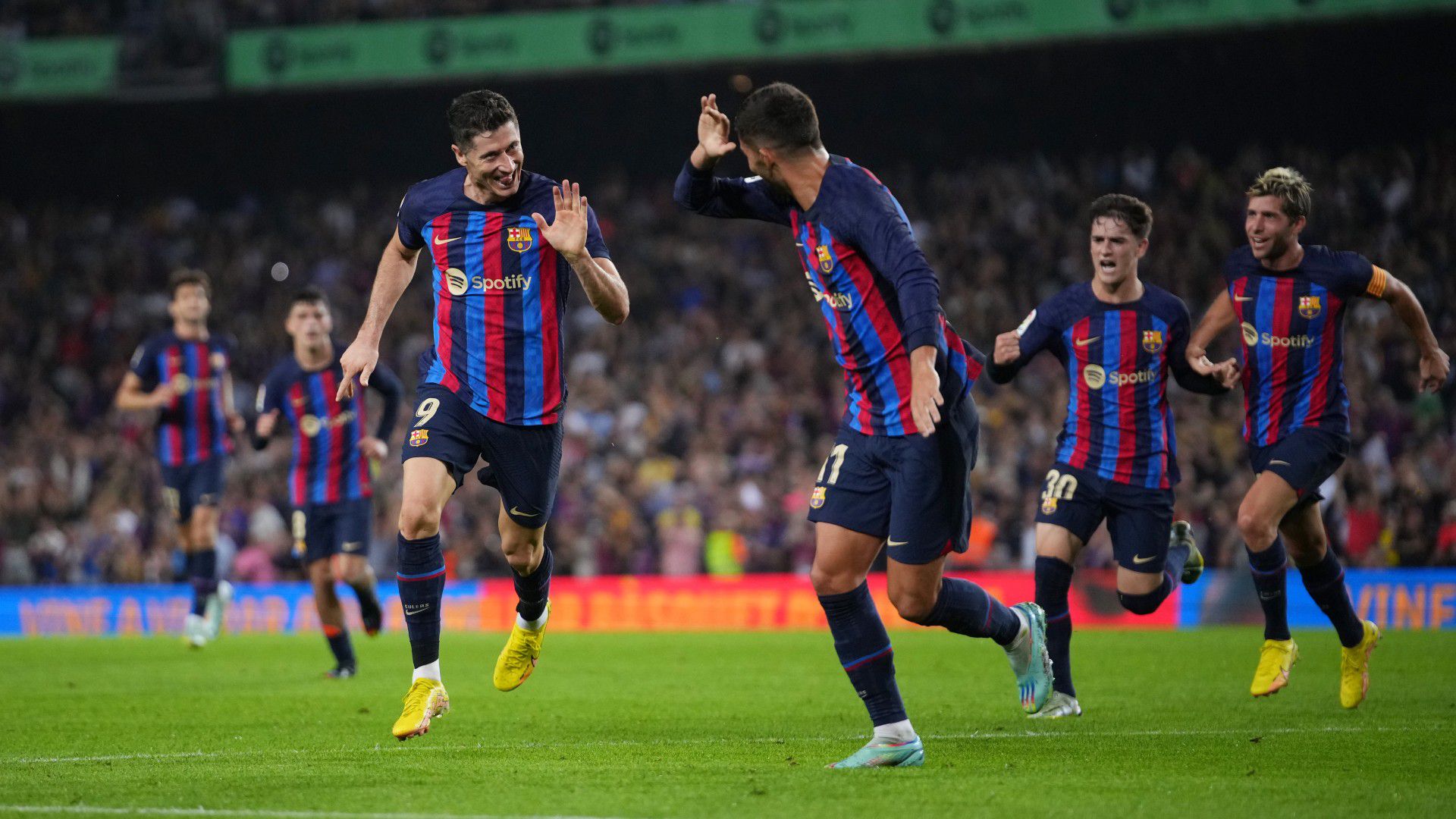 Lewandowski duplázott, könnyedén nyert a Barcelona a Villarreal ellen