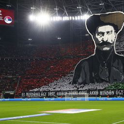 Videó: Így került be Rózsa Sándor a Puskás Arénába