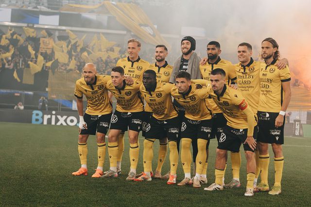 Bajnokcsapat (Fotó: www.facebook.com/mjallbyaifs)