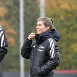 Ilyen még nem volt a Bundesligában: Schäferék női edzőt kaptak