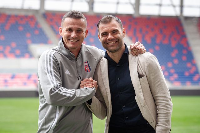 A Pető Tamás, Nikolics Nemanja duóban bízhatnak a fehérvári drukkerek (Fotó: vidi.hu)