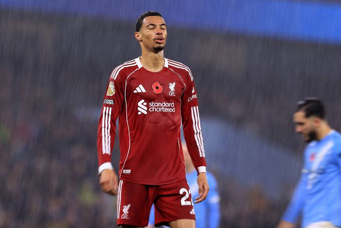 Hugo Ekitiké kezdőként lépett pályára a Manchester City ellen elveszített mérkőzésen