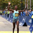 Eltiltották a Boston Marathon tavalyi női győztesét