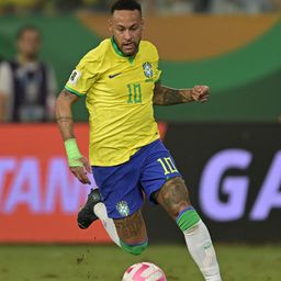 Neymar orvosa elárulta, mikor térhet vissza a brazil sztár