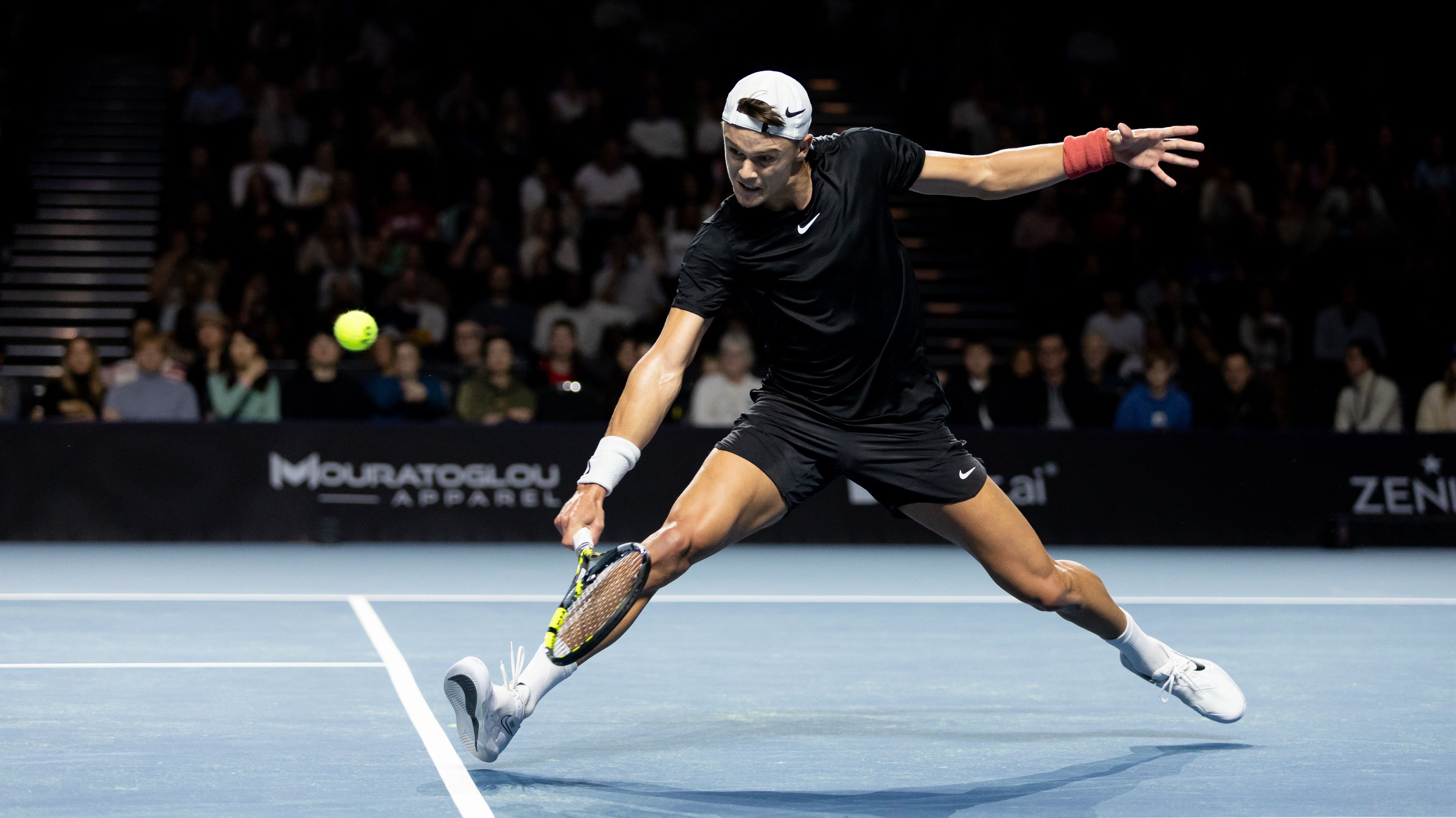Federer és Djokovics korábbi edzőivel készül a világranglista nyolcadikja
