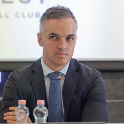 Az Újpest elnöke: A keretnek legalább a felét magyar játékosnak kell kiadnia