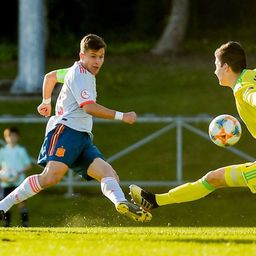 Kétgólos hátrányból fordított a United a magyar kapus bánatára