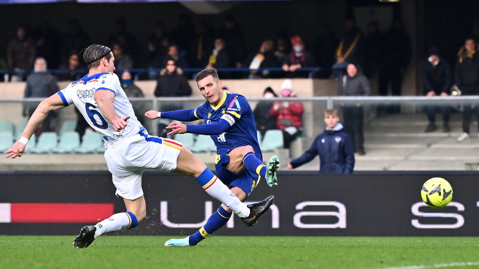 Darko Lazovics szerezte a Verona második gólját, a hazaiak magabiztosan nyertek a Lecce ellen.