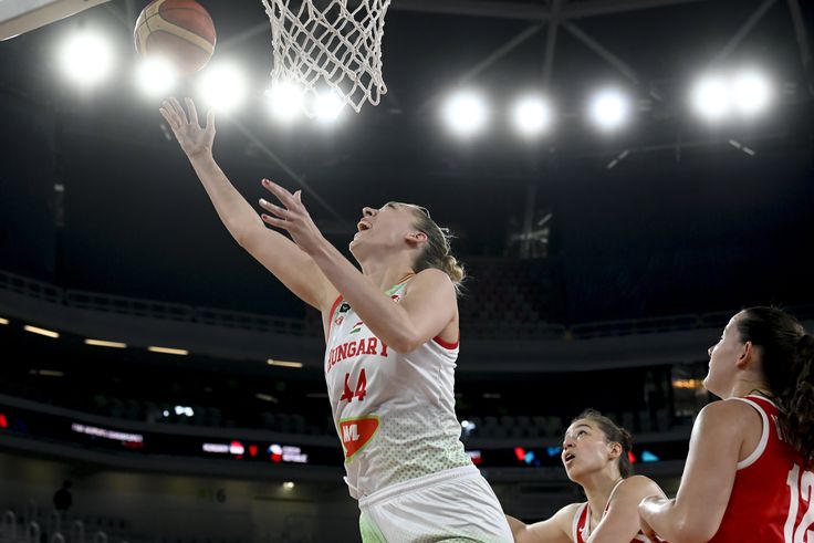 Határ Bernadett csapata legjobbja volt, Kiss Virág dupla duplát ért el