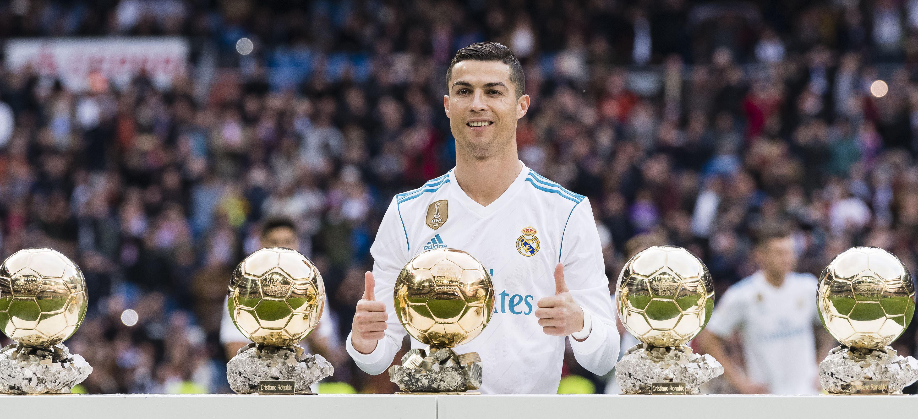 Ronaldo beszólt a Messit idén díjazó szervezeteknek