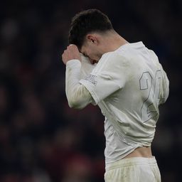Letartóztattak egy 17 éves szurkolót, miután undorító üzeneteket küldött az Arsenal-sztár várandós feleségének