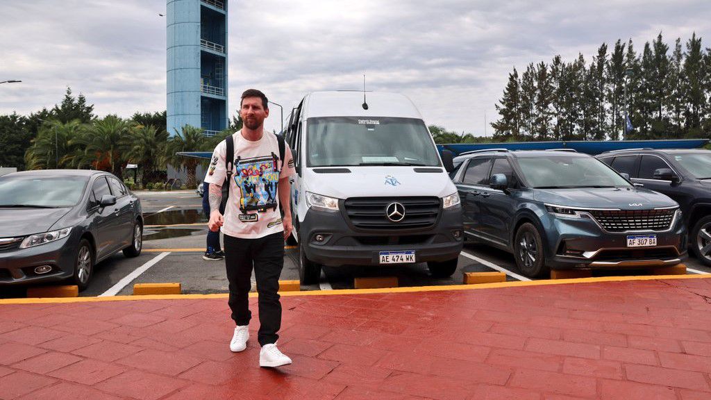 Messi feltűnt egy étteremben, az emberek megőrültek – videóval