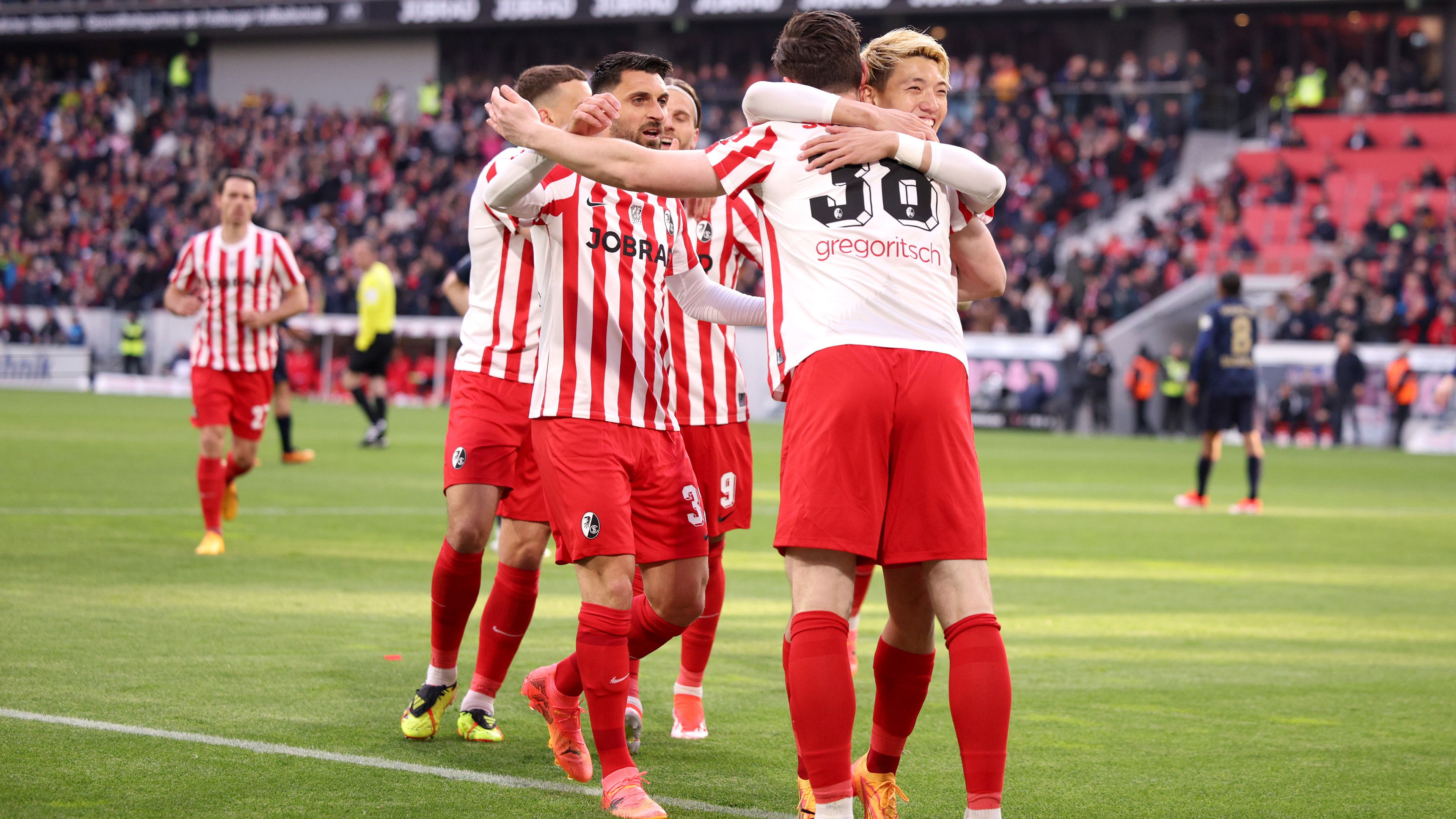 A Freiburg vezetett, végül döntetlent játszott a Mainzcal
