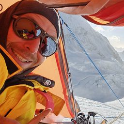 Suhajda Szilárd első magyarként szeretne feljutni a Föld öt legmagasabb hegyére – a Mount Everest lenne számára a harmadik. (Fotó: Kyocera Everest Expedíció 2023)