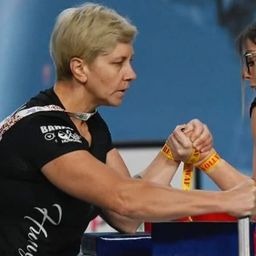 Lenyomta Európát szkanderben a szolnoki törzsőrmester nő