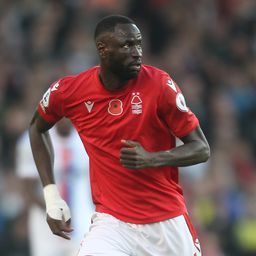 Három válogatott játékosától is elköszönt a Premier League-csapat