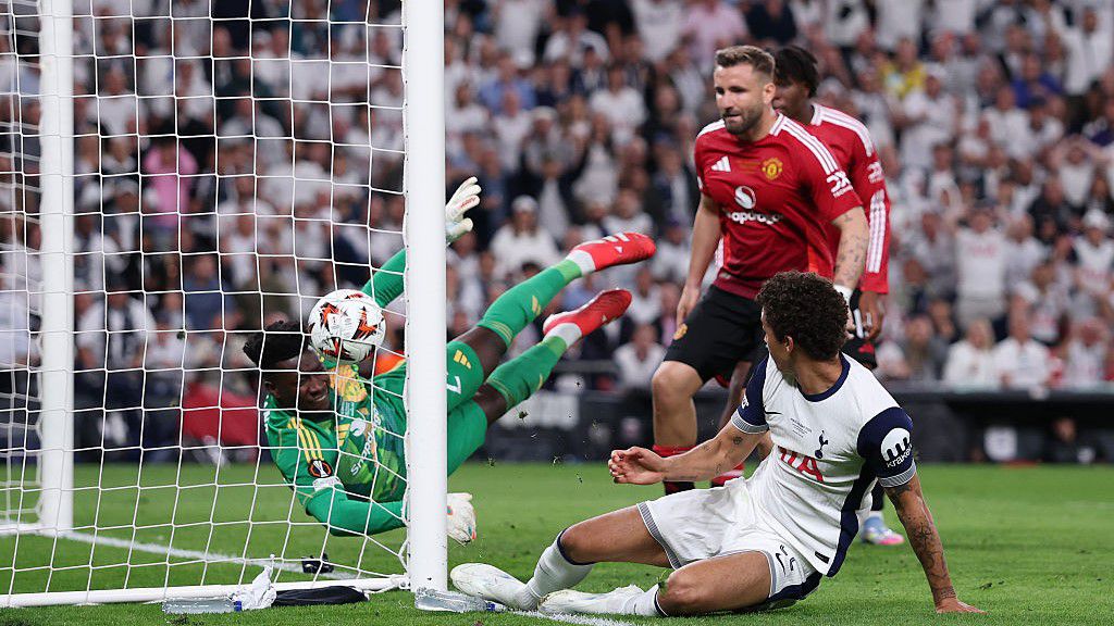A Tottenhamé a trófea: az El-döntőt eldöntő gólt egy manchesteri játékos szerezte…
