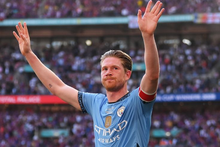 Szobrot kap Kevin De Bruyne Manchesterben