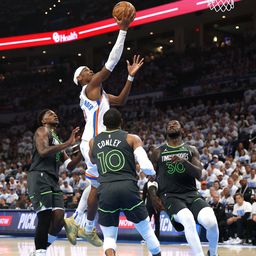 Győzelemmel kezdte a nyugati döntőt az alapszakaszgyőztes Oklahoma City