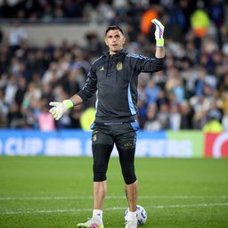 A világbajnok kapus a Manchester Unitedhez igazolna