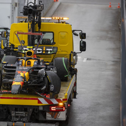Pérez és Sainz is falnak vágta az autóját a Hungaroringen – videóval