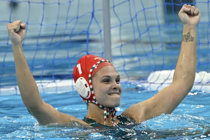 Parádé az olimpiai bajnok ellen, világbajnoki döntőben a magyar női vízilabda-válogatott