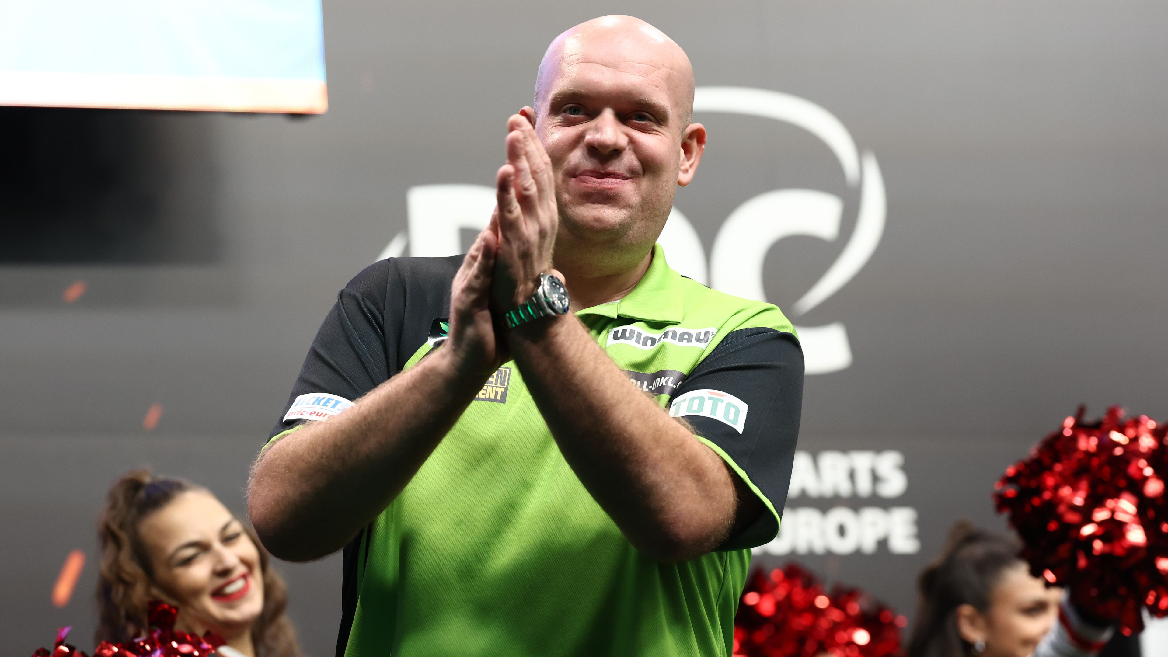 Michael van Gerwen nagyszerű teljesítménnyel kezdett Budapesten (Fotók: Korponai Tamás)