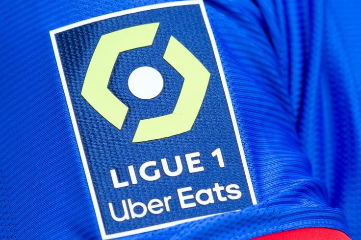 Ligue 1: elhalasztották a Marseille és a PSG rangadóját