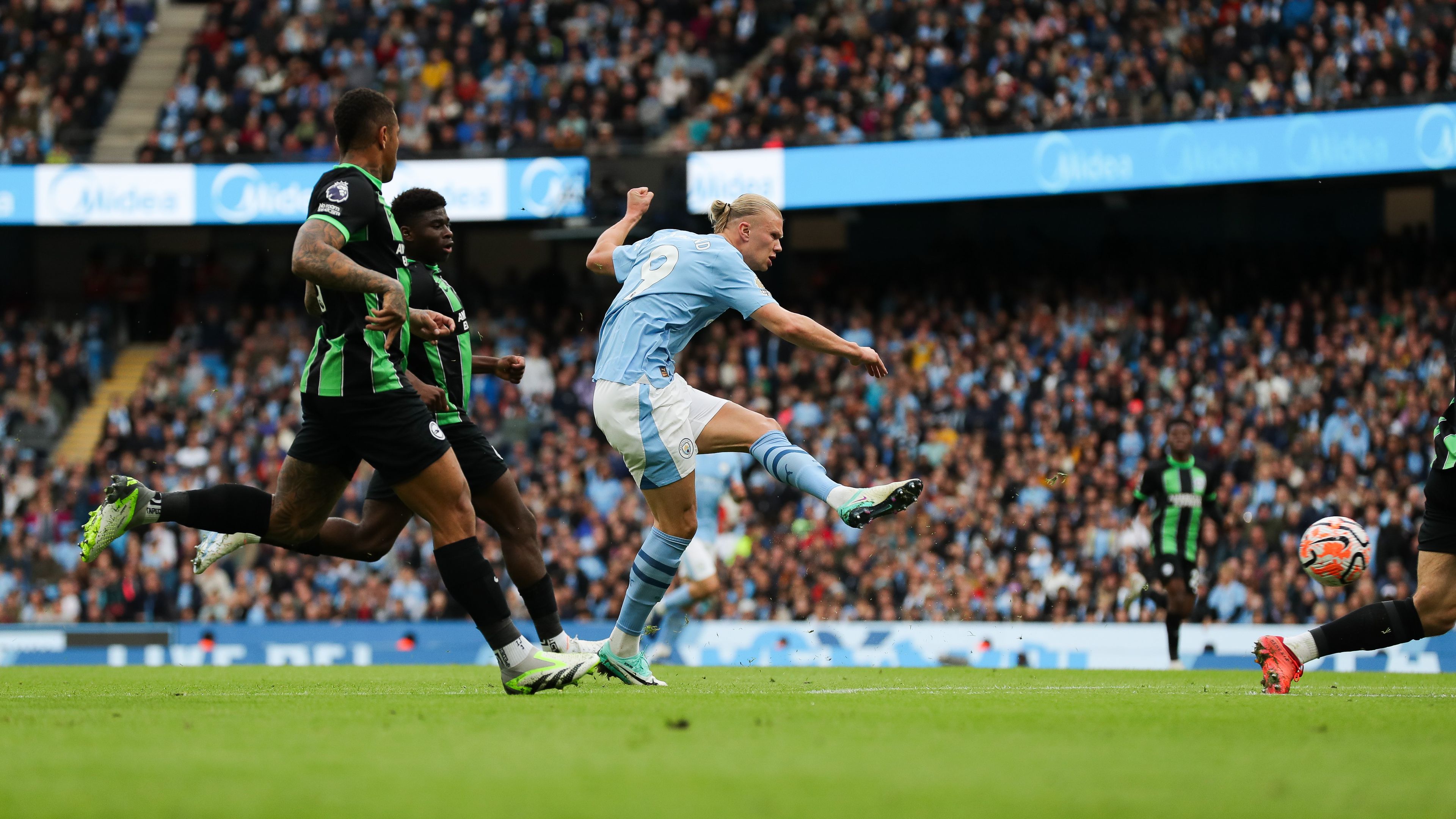 Erling Haaland szerezte a Manchester City második gólját a Brighton elleni 2–1-re megnyert bajnokin