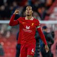 A Liverpool csapatkapitánya megerősítette, tárgyal a klubbal a hosszabbításról