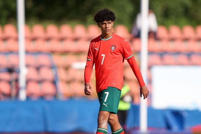 A kis Ronaldo hasít a profi-labdarúgás felé