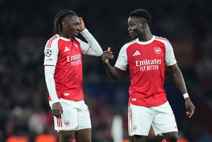 Saka és Eze is kezdenek az Atlético Madrid ellen