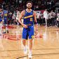 Thompson tíz hárompontost dobott, először nyert idegenben a GSW – videóval