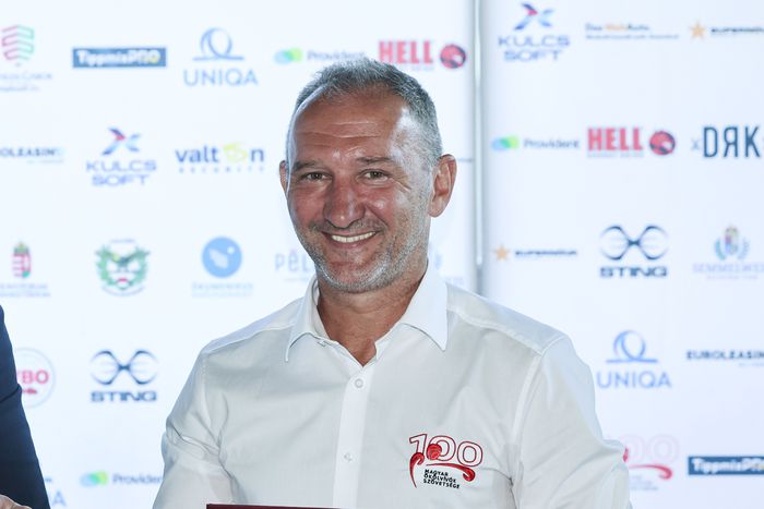 Négyen kandidáltak a három alelnöki pozícióra - Fotó: MTI/Hegedüs Róbert