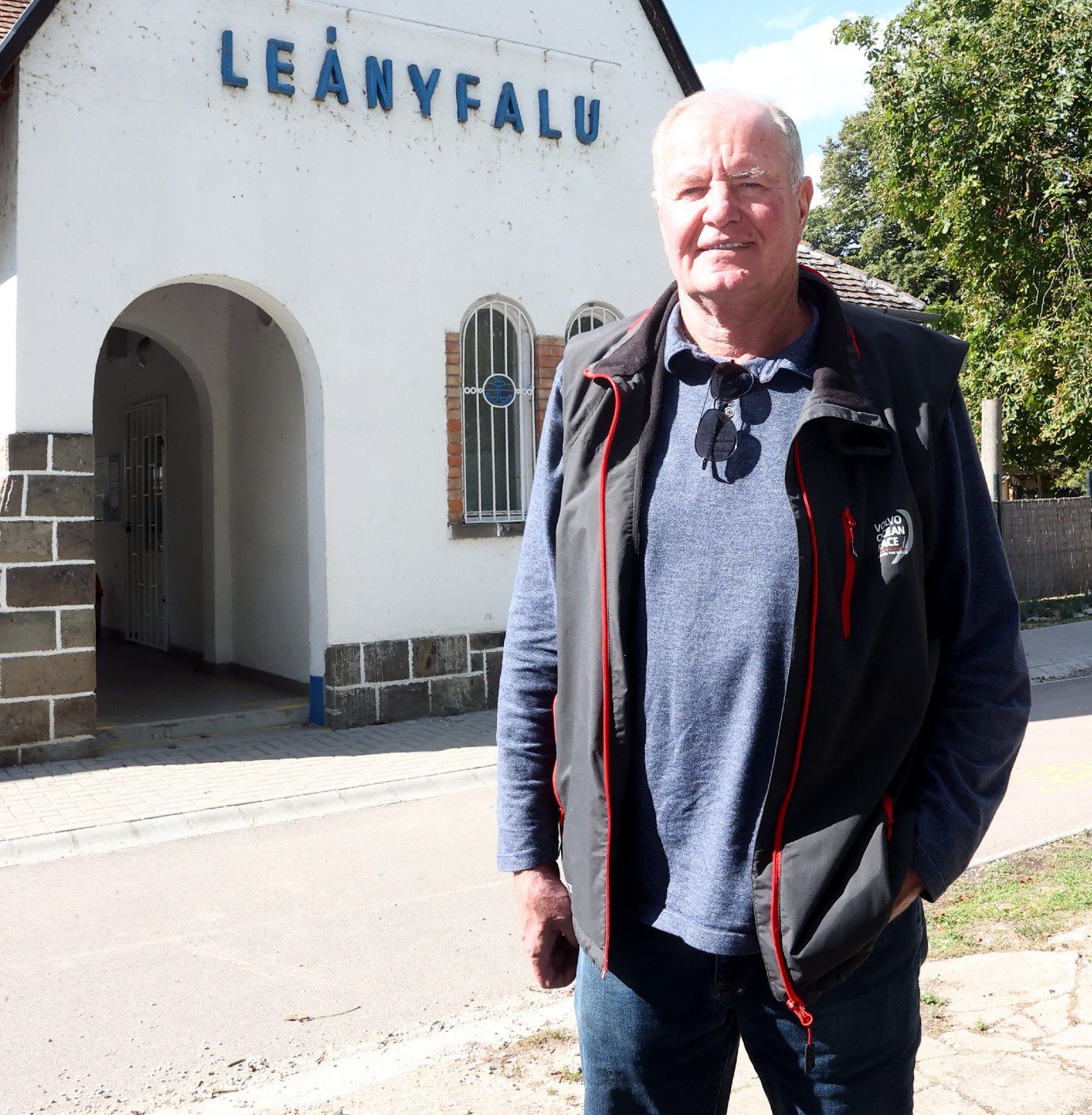 Kemény Dénesék ma már Leányfalun élnek. Este már nem szívesen ül be a kocsiba, hogy bejjön a fővárosba (Fotó Blikk/Pozsonyi Zita)