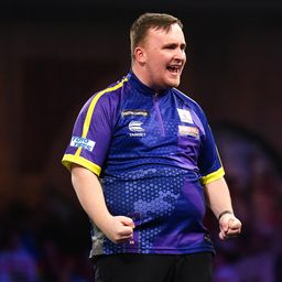 Tovább remekel a 16 éves Littler a darts-vb-n; Cross simán továbbjutott – videóval