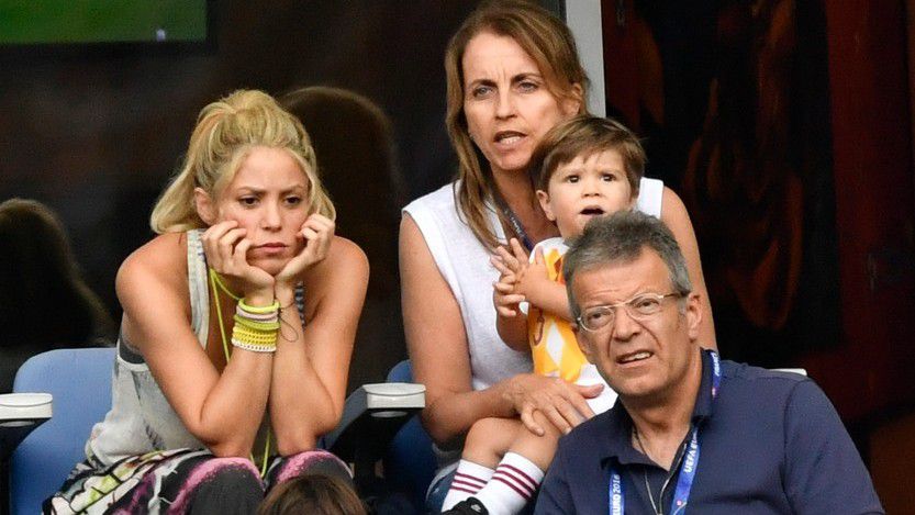 Shakira látni sem akarja anyósát: falat húz a barcelonai háza végében