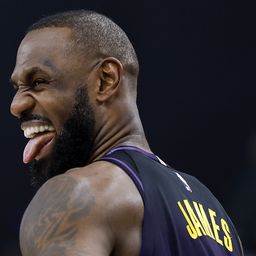Újabb tripla dupla: LeBron James negyven felett sem lassít